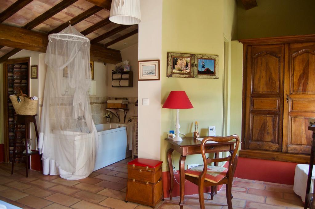 Bergerie Des Suanes Bed & Breakfast Fayence Exterior photo